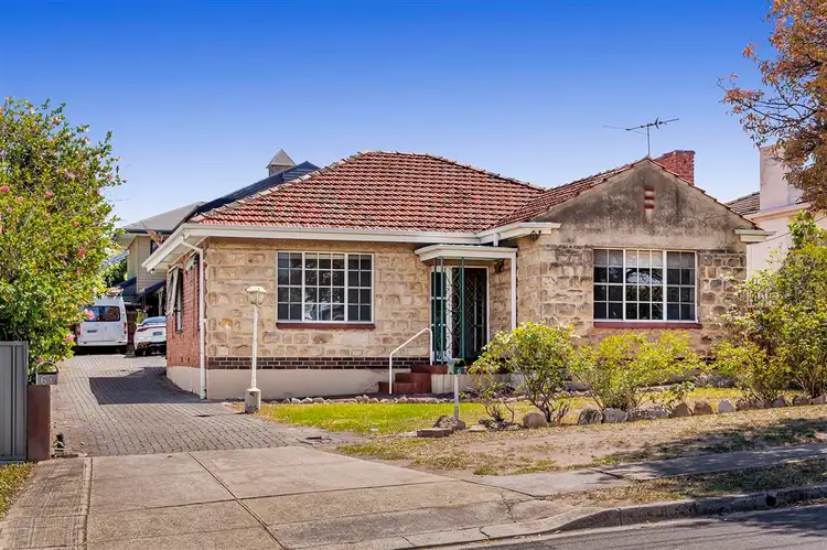 6 Warwick Street