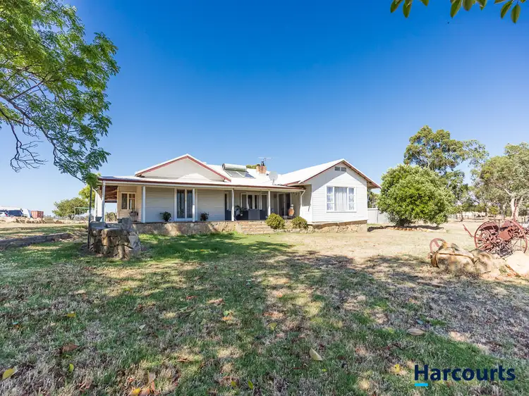 15 Shady Hills View