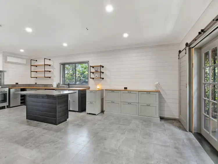 Fifth view of Homely house listing, 92 Sisely Avenue, Wangaratta VIC 3677
