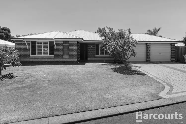 12 Monclair Court, Meadow Springs WA 6210
