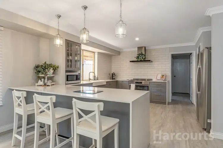 15 Bainbridge Mews, Currambine WA 6028