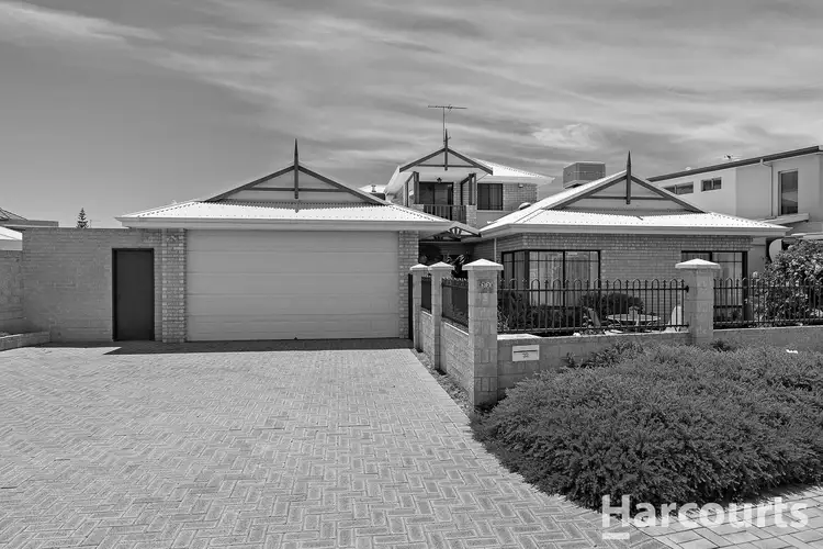 Main view of Homely house listing, 32 Rialto Place, Halls Head WA 6210