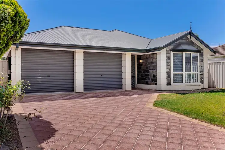2 Hughes Court