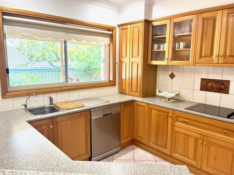 Fourth view of Homely house listing, 10 Heath Court, Gulfview Heights SA 5096