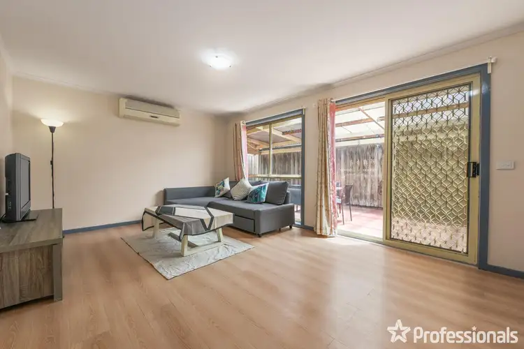 Fourth view of Homely house listing, 4 Carruthers Court, Altona Meadows VIC 3028
