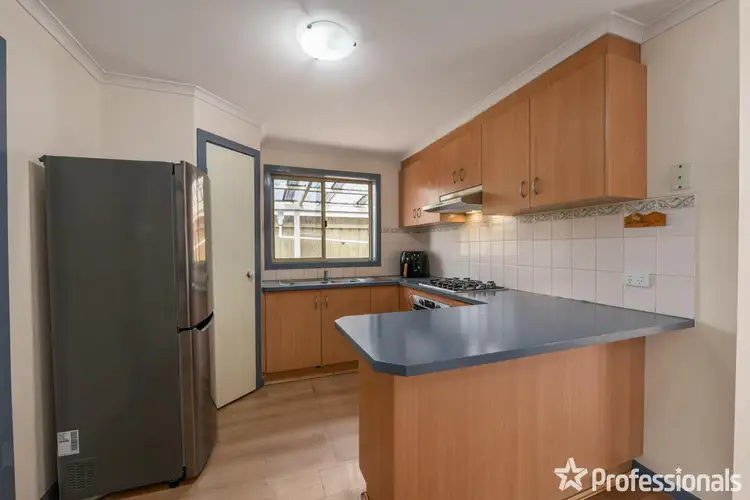 Sixth view of Homely house listing, 4 Carruthers Court, Altona Meadows VIC 3028