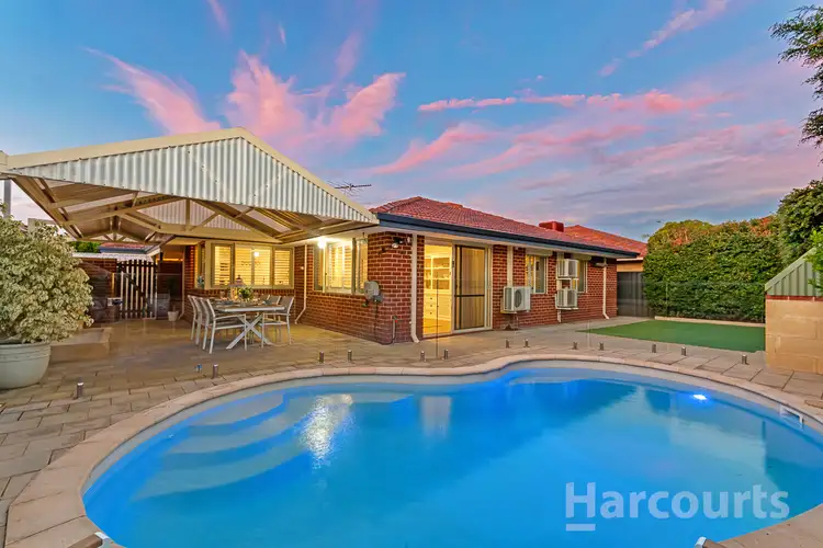 10 Dumbarton Loop, Kinross WA 6028