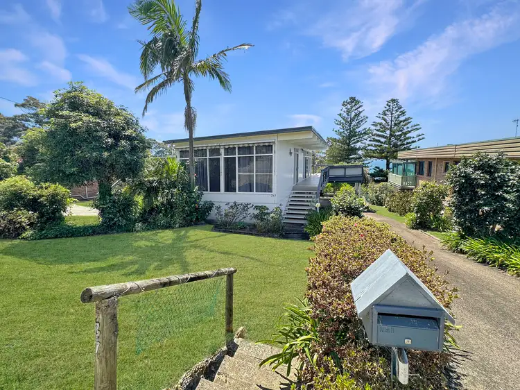 247 Beach Road, Denhams Beach NSW 2536