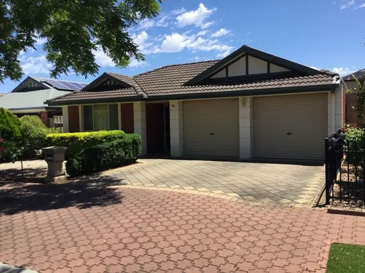 12 Meadowbank Terrace