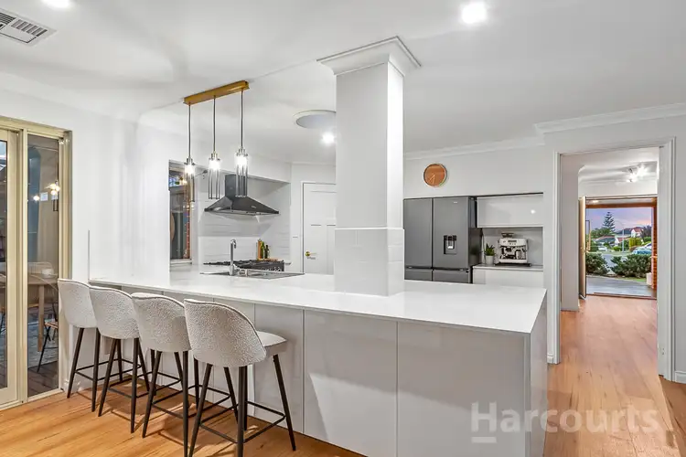 25 Parkstone Retreat, Currambine WA 6028