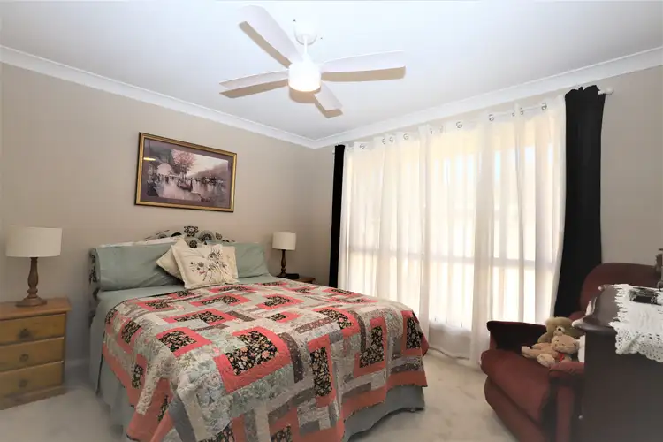 Sixth view of Homely house listing, 4/105 Thompson Street, Cootamundra NSW 2590
