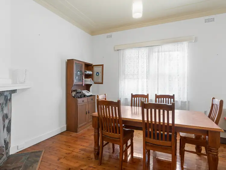 Fifth view of Homely house listing, 8 Riverview Crescent, Wangaratta VIC 3677