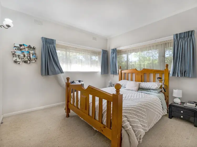 Fifth view of Homely house listing, 10 Warwillah Avenue, Wangaratta VIC 3677