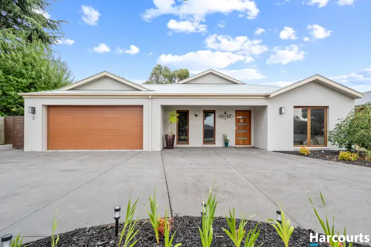 Second view of Homely house listing, 5 Parkside Close, Leongatha VIC 3953