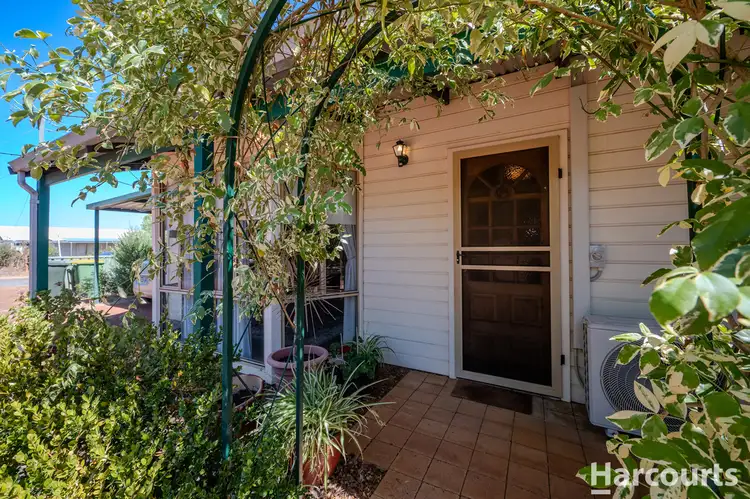 17 Bouverie Road