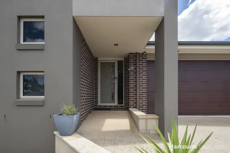 10 Legges Crescent