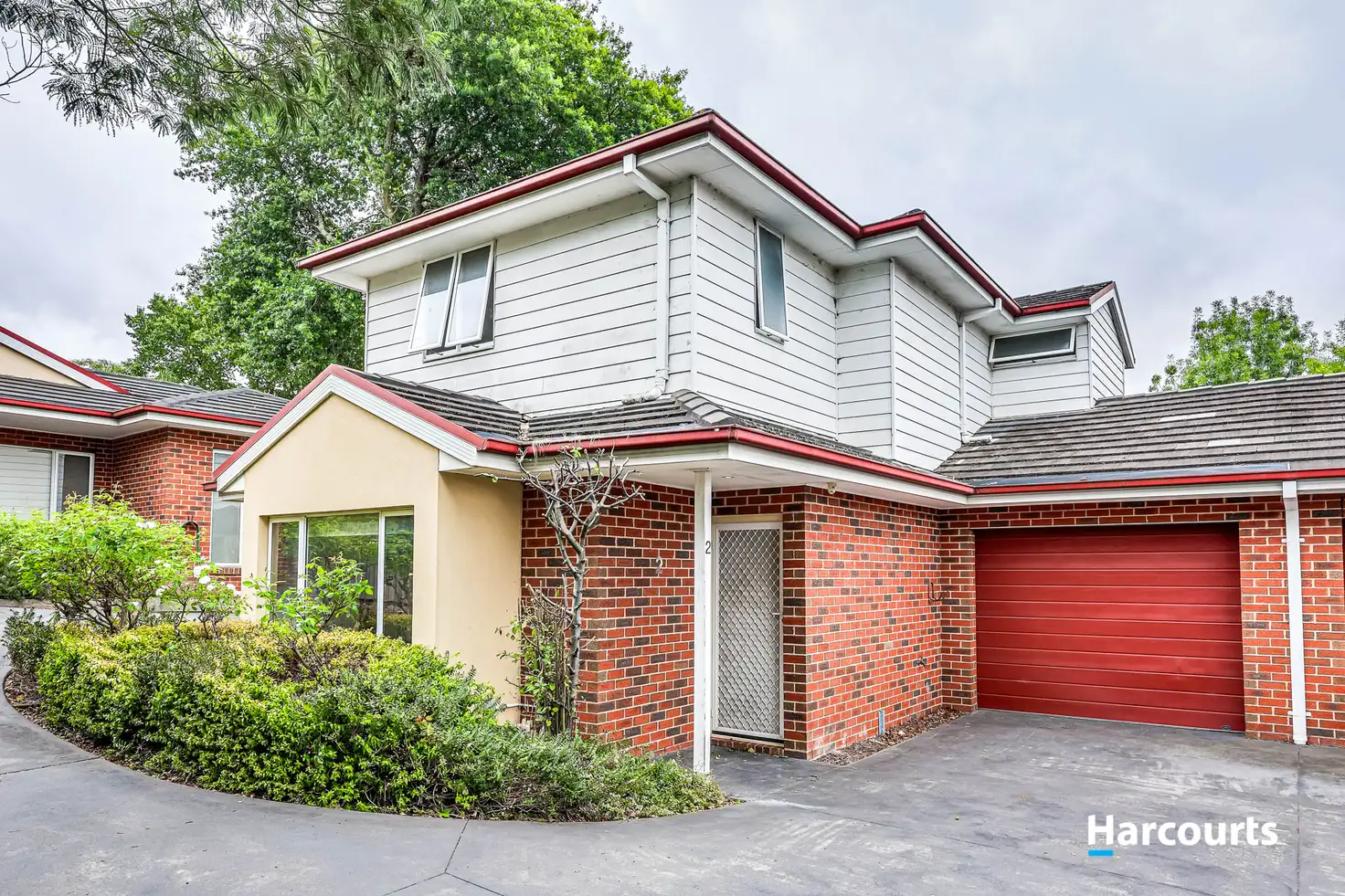 Main view of Homely townhouse listing, 2/6 Cardigan Road, Mooroolbark VIC 3138