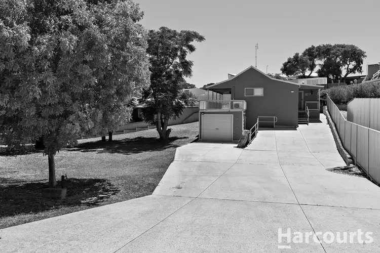 19 Ocean View Road, Preston Beach WA 6215