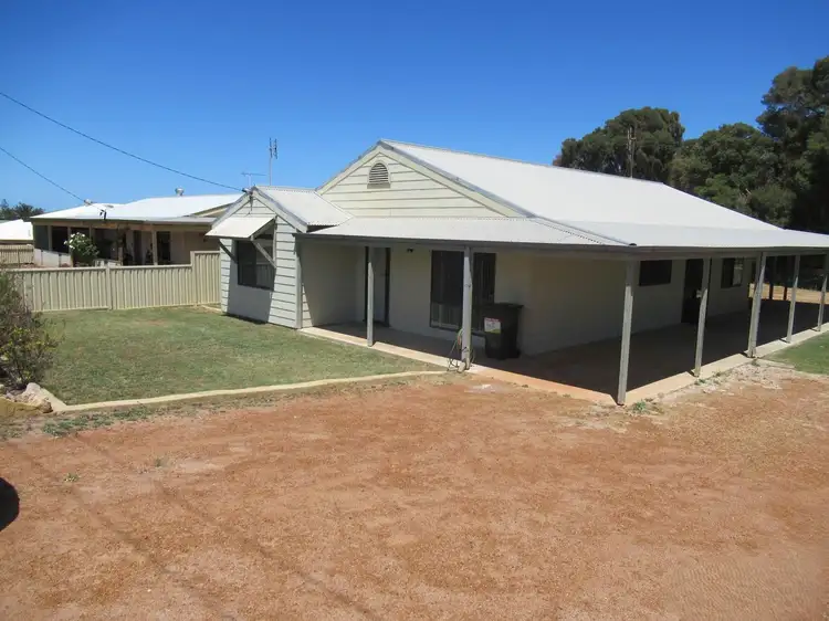4 Cousins Street, Port Denison WA 6525
