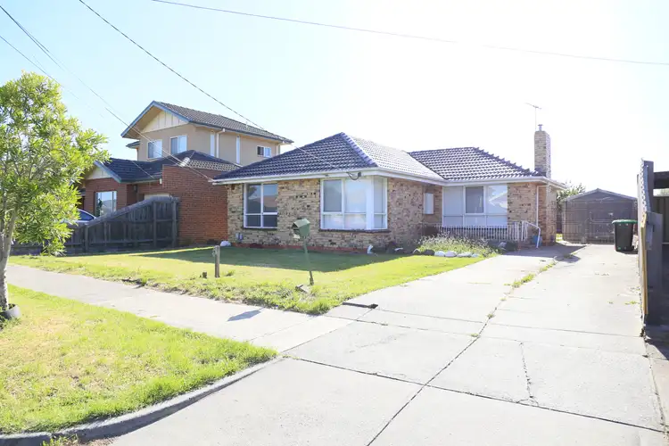 35 Highlands Avenue, Airport West VIC 3042