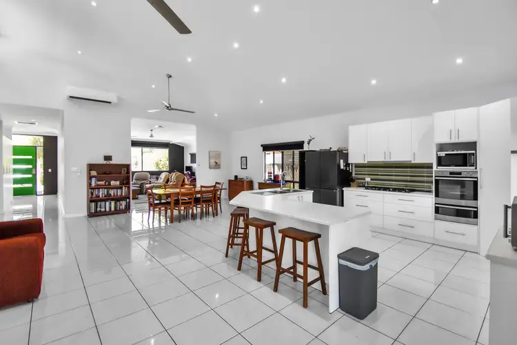 84 Albrecht Drive, Larapinta NT 875