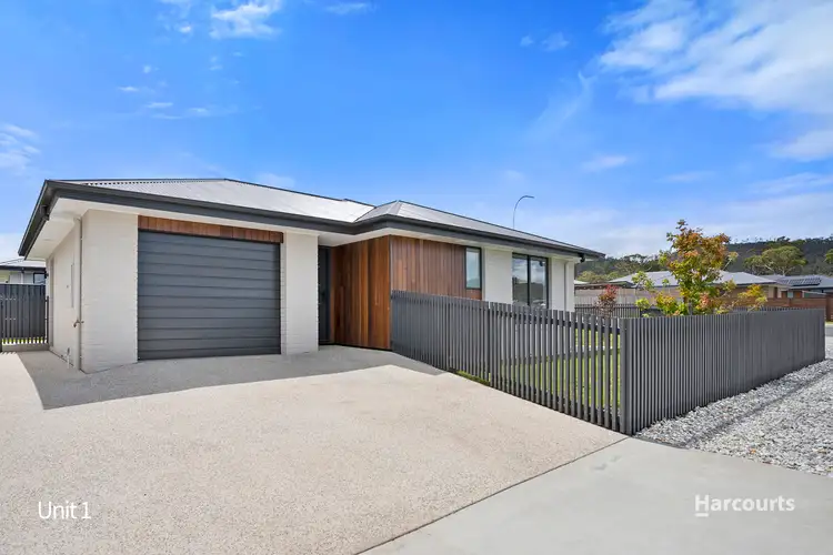 1 & 2/9 Venerable Drive, Rokeby TAS 7019