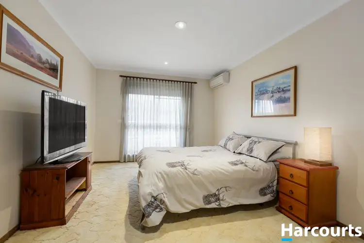 Fifth view of Homely house listing, 5 Dee Place, Rowville VIC 3178