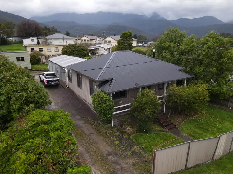 4 Esplanade, Rosebery TAS 7470