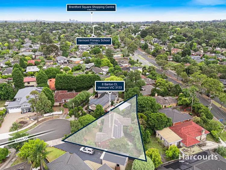 Second view of Homely house listing, 8 Barton Court, Vermont VIC 3133