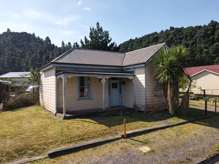 14 Esplanade, Queenstown TAS 7467