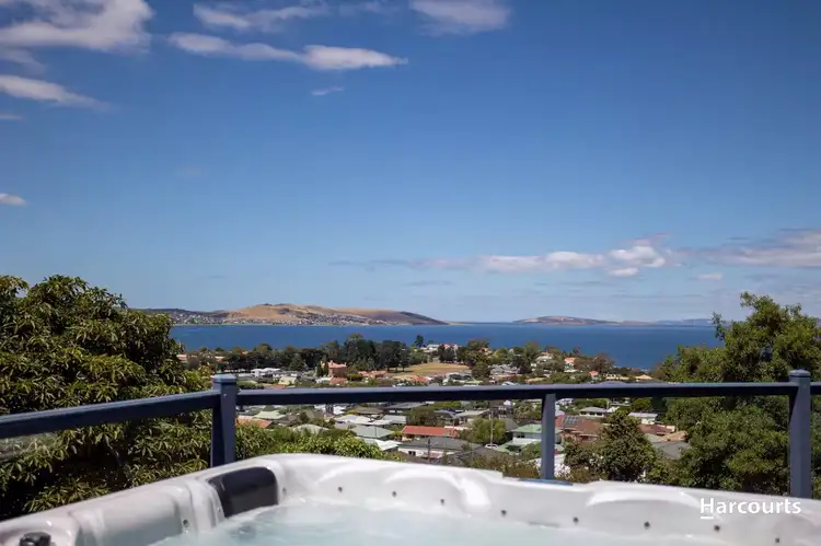35 River Street, Bellerive TAS 7018