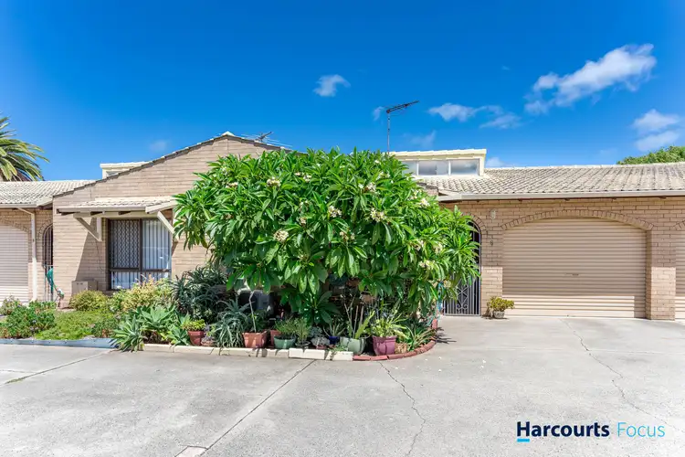 8/4 Merope Close, Rockingham WA 6168