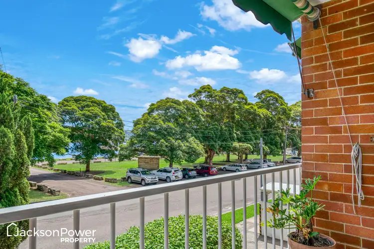 2/15 Masons Parade, Point Frederick NSW 2250