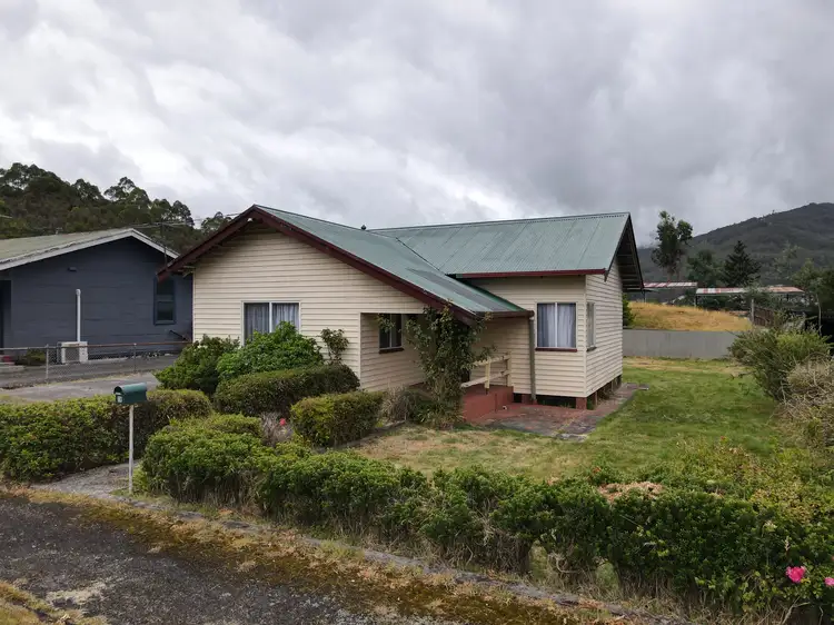 18 Dalmeny Street, Rosebery TAS 7470