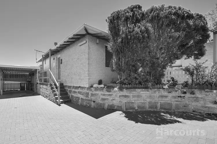 4/11 Leslie Street, Dudley Park WA 6210