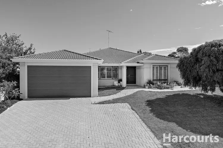 14 Oaklands Avenue, Halls Head WA 6210