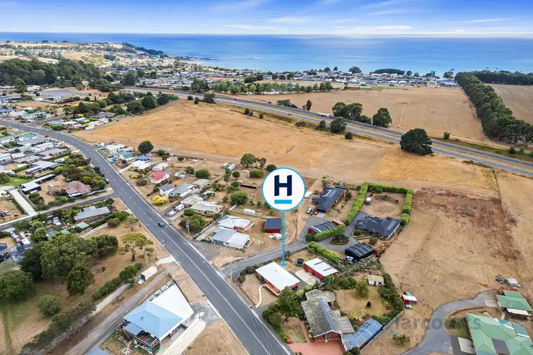135 South Road, Penguin TAS 7316