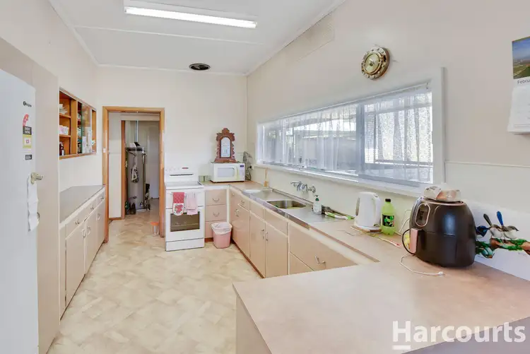 Fourth view of Homely house listing, 8 Kalkee Road, Horsham VIC 3400