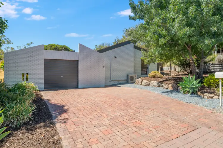 27 Barcelona Drive