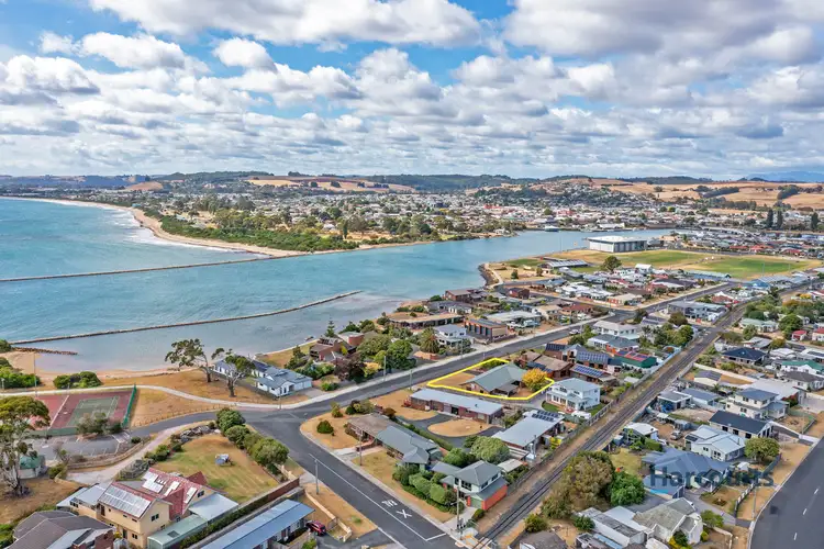 21 Braddon Street, West Ulverstone TAS 7315