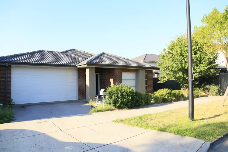 Second view of Homely house listing, 15 Divan Place, Craigieburn VIC 3064