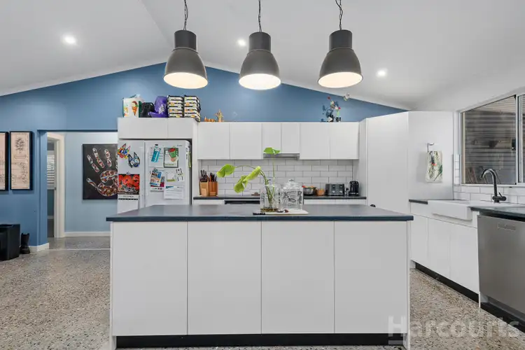 Sixth view of Homely house listing, 6 Yalgorup Court, Preston Beach WA 6215