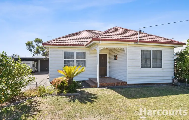 8 Robin Street, Horsham VIC 3400