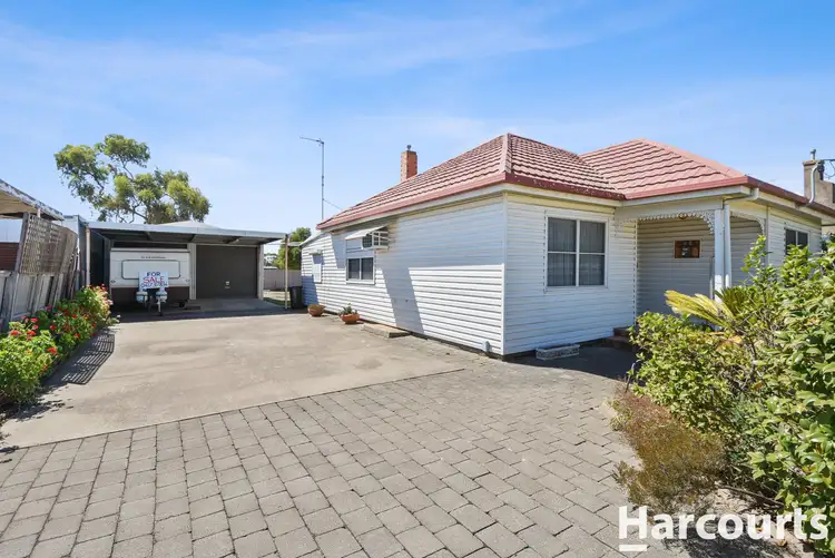 Second view of Homely house listing, 8 Robin Street, Horsham VIC 3400