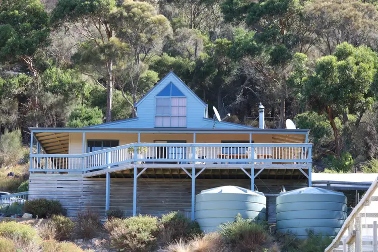 533 Killiecrankie Road, Killiecrankie TAS 7255