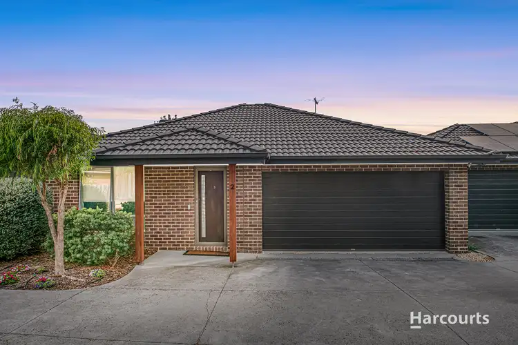2 Callemondah Court