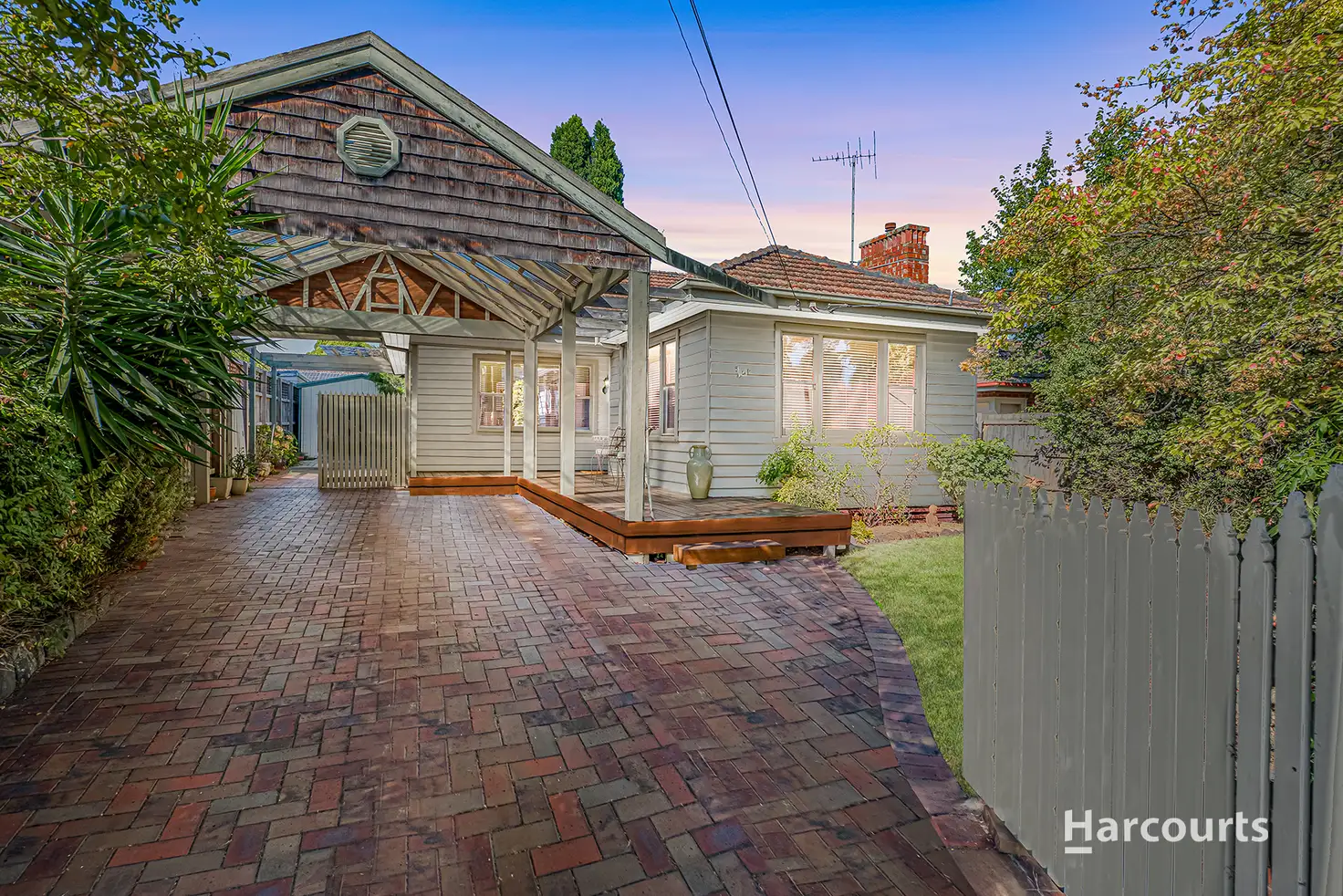 Main view of Homely house listing, 10 Carinya Road, Vermont VIC 3133