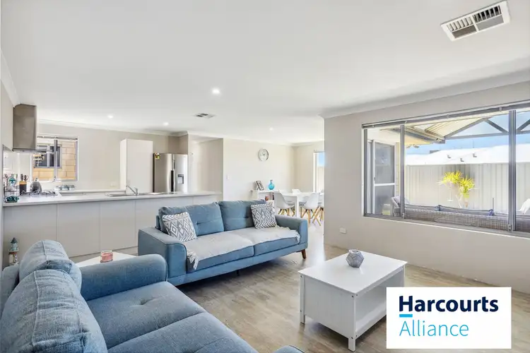 18 Leeward Avenue