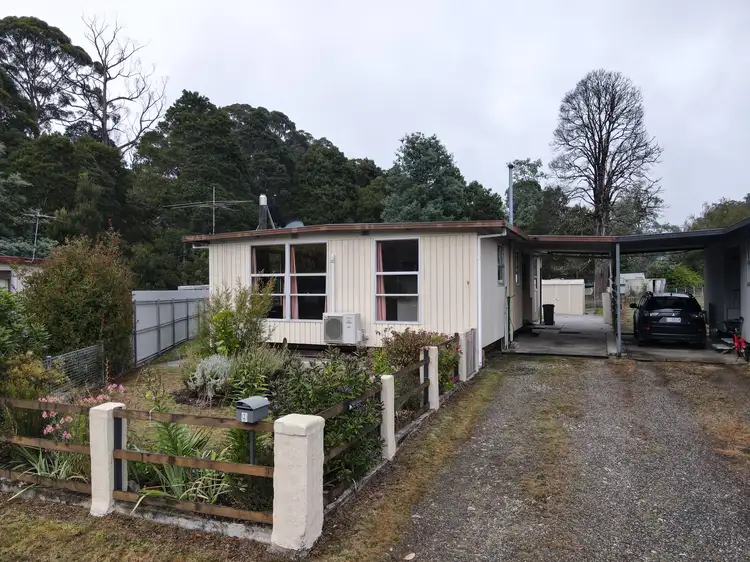 9 Waratah Drive, Rosebery TAS 7470