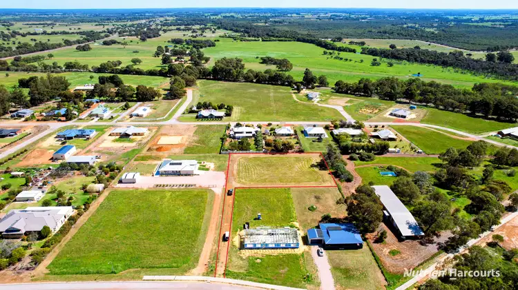 13 Roe Street, Gingin WA 6503